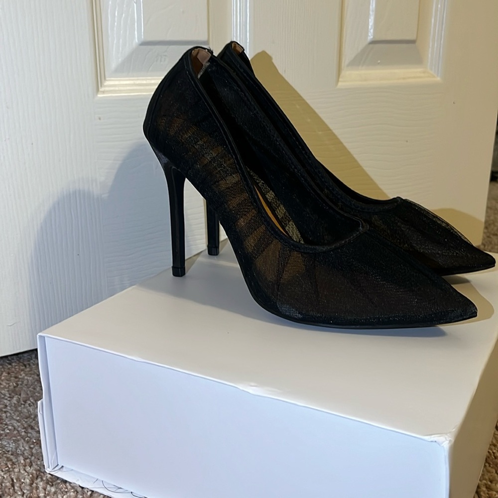 Cape Robbin - image 1